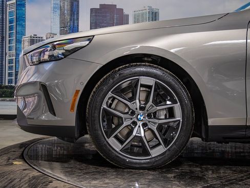 New 2026 BMW 540i xDrive 540i xDrive w/ Premium Package image 7