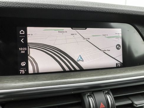 Used 2023 Alfa Romeo Stelvio Ti image 7