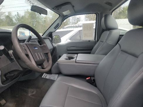 Used 2015 Ford F250 XL RWD image 6