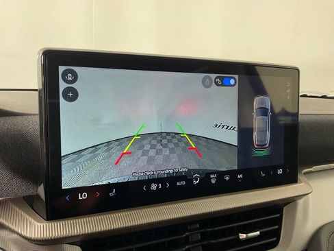 New 2026 Ford Explorer Active RWD image 28