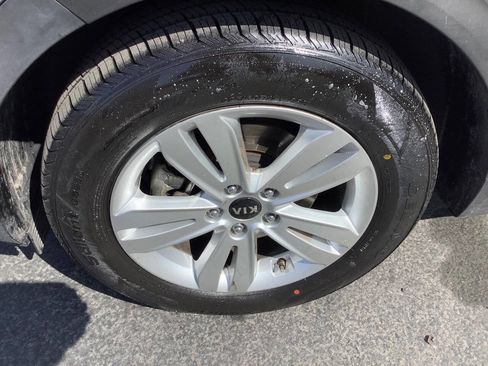 Used 2019 Kia Sportage LX image 16