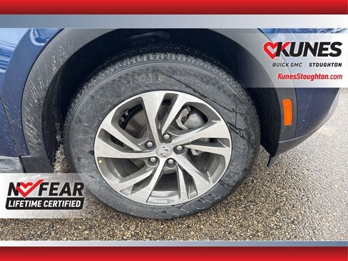 Used 2023 Buick Envision Essence image 15