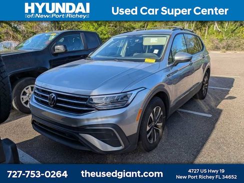 Used 2023 Volkswagen Tiguan S image 1