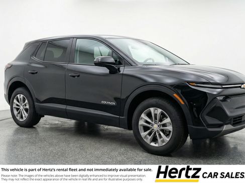Used 2025 Chevrolet Equinox LT FWD image 1