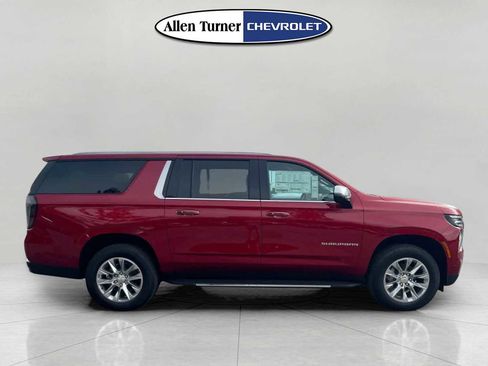 New 2026 Chevrolet Suburban Premier w/ Sun And Tow Package AWD/4WD image 3