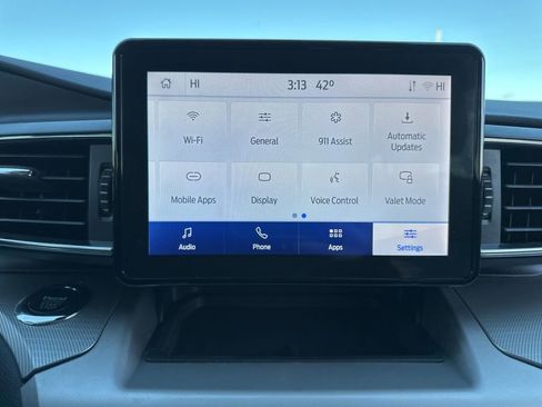 Used 2022 Ford Explorer XLT w/ Equipment Group 202A image 35