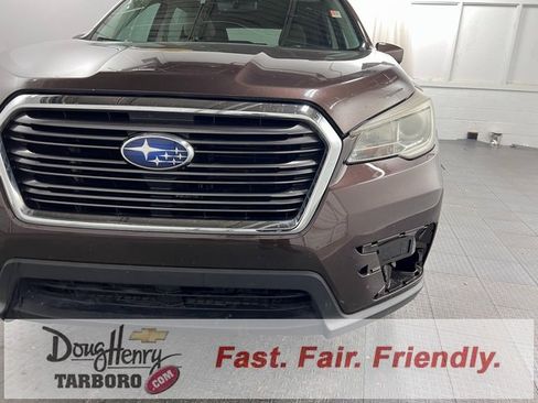 Used 2019 Subaru Ascent Premium image 12