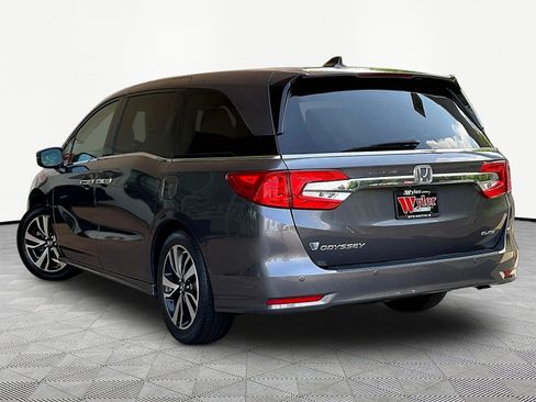 Used 2018 Honda Odyssey Elite image 4