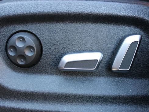 Used 2016 Audi SQ5 Premium Plus w/ Technology Package image 25