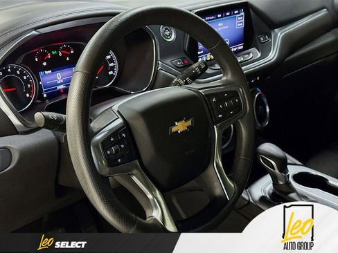 Used 2021 Chevrolet Blazer LT FWD image 14