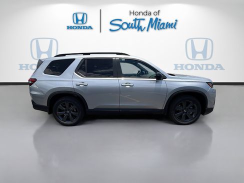 New 2026 Honda Pilot Sport image 8