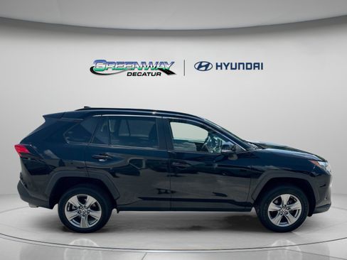 Used 2024 Toyota RAV4 XLE FWD image 9