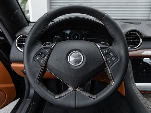 Used 2018 Karma Revero Luxury image 10