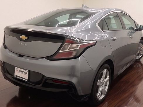 Used 2018 Chevrolet Volt LT w/ Comfort Package FWD image 6