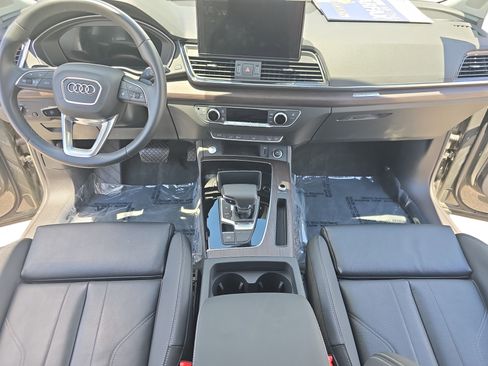 Used 2023 Audi Q5 e Premium Plus w/ Premium Plus Package AWD/4WD image 9