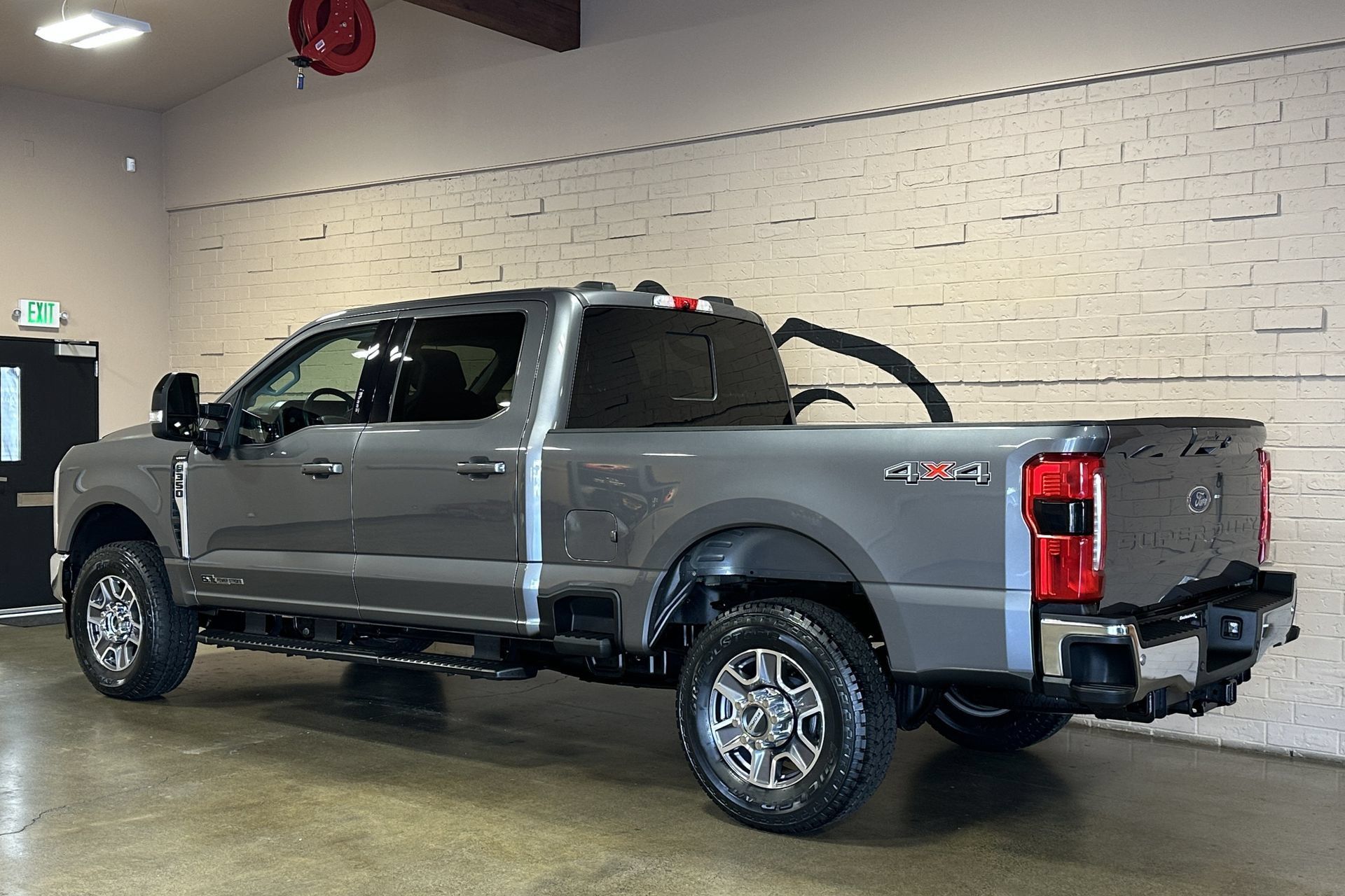 Used 2024 Ford F350 Lariat AWD/4WD image 6