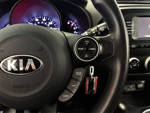 Used 2017 Kia Soul image 16