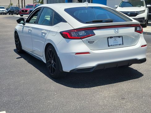 Certified 2025 Honda Civic Sport image 15