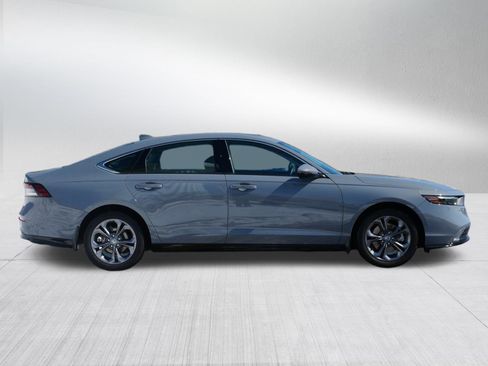 Used 2023 Honda Accord EX-L image 8
