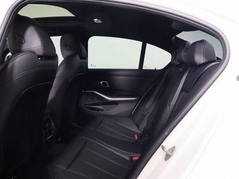 Used 2024 BMW 330i Sedan w/ Convenience Package RWD image 11