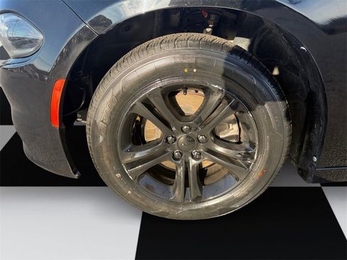 Used 2020 Dodge Charger SXT image 14