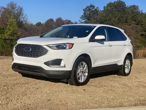 Used 2024 Ford Edge SEL image 11