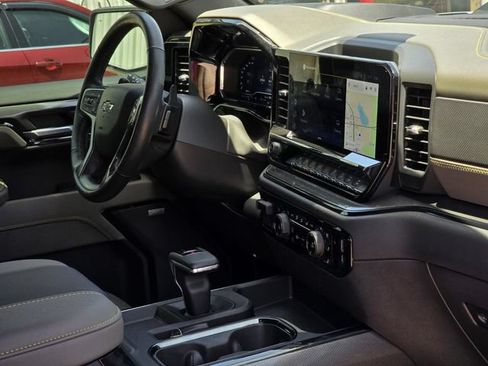 Used 2025 Chevrolet Silverado 1500 ZR2 w/ Technology Package AWD/4WD image 13