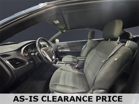 Used 2011 Chrysler 200 Touring image 9