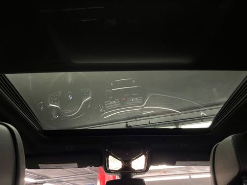 Used 2019 BMW M550i xDrive AWD/4WD image 9