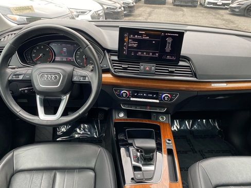 Used 2023 Audi Q5 2.0T Premium w/ Convenience Package image 14