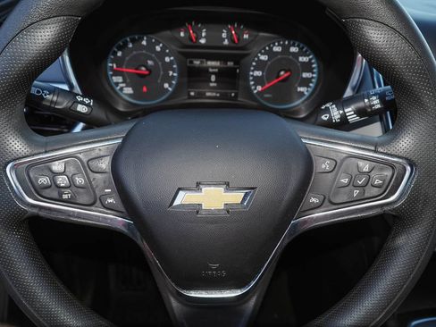 Certified 2021 Chevrolet Equinox LS FWD image 30