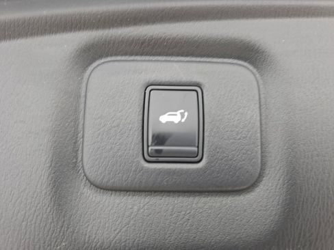 Used 2013 INFINITI JX35 AWD w/ Premium Pkg image 35