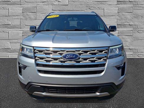 Certified 2018 Ford Explorer XLT w/ Equipment Group 202A AWD/4WD image 3
