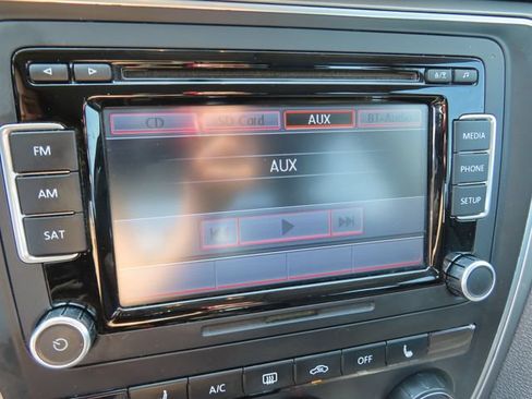 Used 2015 Volkswagen Passat 1.8T Limited Edition FWD image 23