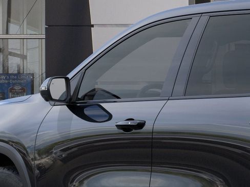 New 2026 GMC Acadia AT4 w/ Luxury Package image 26