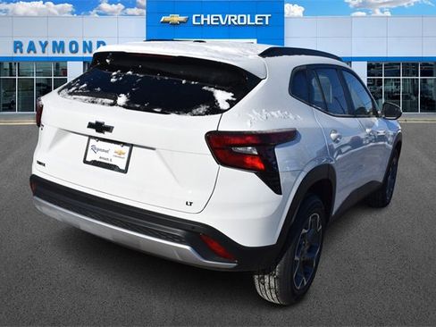 New 2026 Chevrolet Trax LT w/ Driver Confidence Package image 4