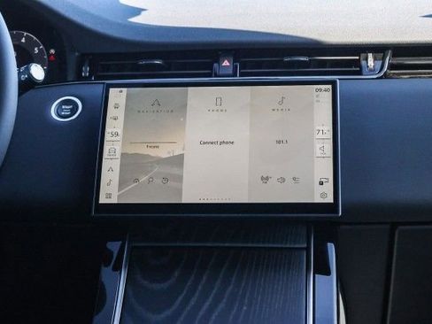 New 2026 Land Rover Range Rover Evoque S image 15