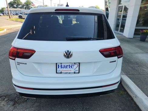 Used 2020 Volkswagen Tiguan SE R-Line AWD/4WD image 7