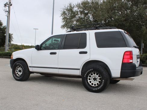 Used 2004 Ford Explorer XLS image 5