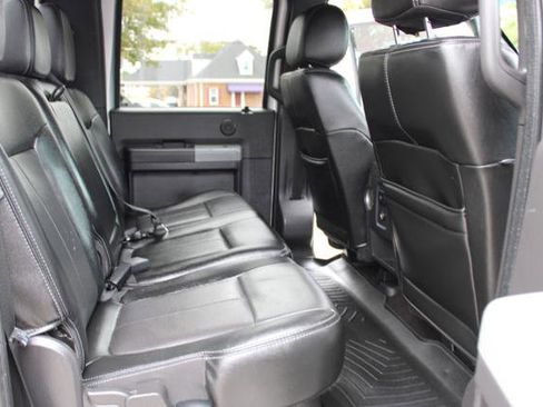 Used 2015 Ford F250 Lariat w/ Lariat Ultimate Package image 31