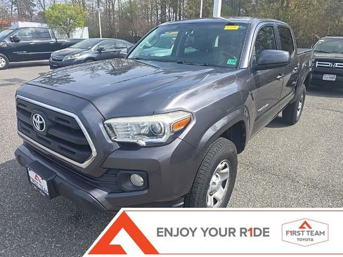 Used 2016 Toyota Tacoma SR5 w/ Towing Package image 1