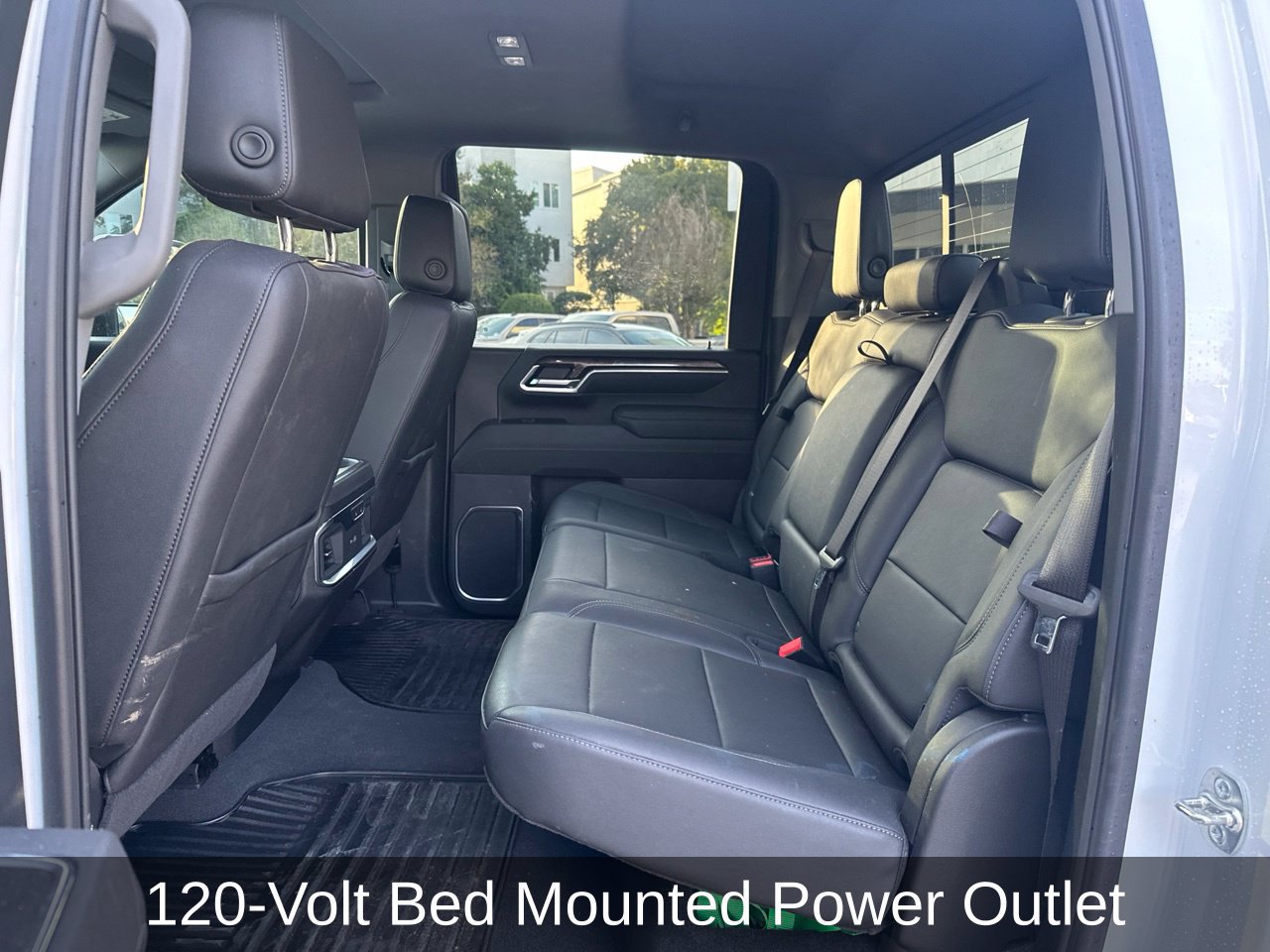 Used 2025 Chevrolet Silverado 3500 LTZ w/ LTZ Texas Edition AWD/4WD image 23