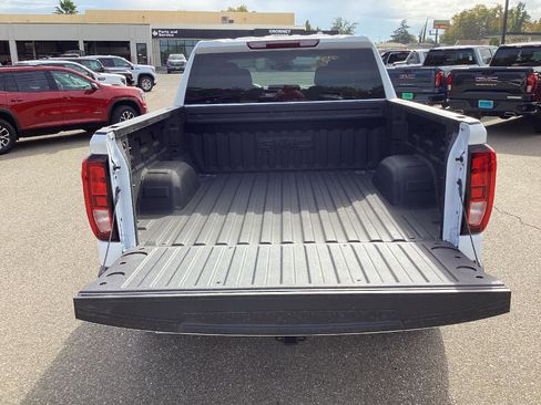 New 2025 GMC Sierra 1500 Elevation image 6