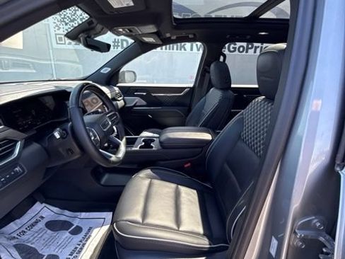 Used 2024 GMC Acadia Denali w/ Super Cruise Package AWD/4WD image 12