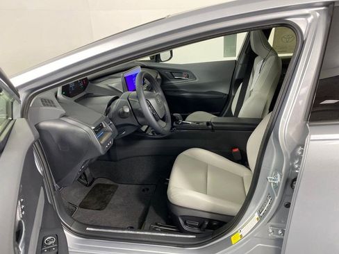 New 2026 Toyota Prius Limited w/ Limited Premium Package image 7
