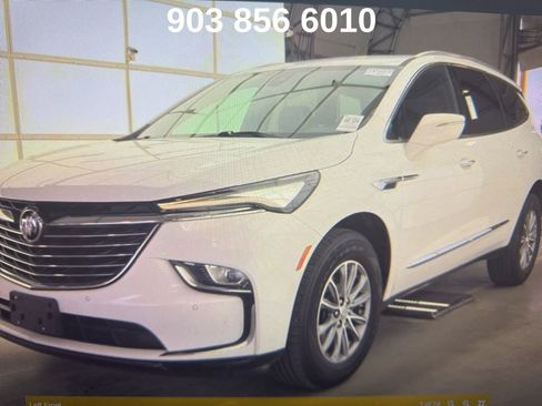 Used 2023 Buick Enclave Essence image 1