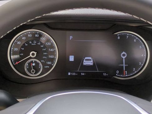 Certified 2026 Genesis G70 2.5T RWD image 25