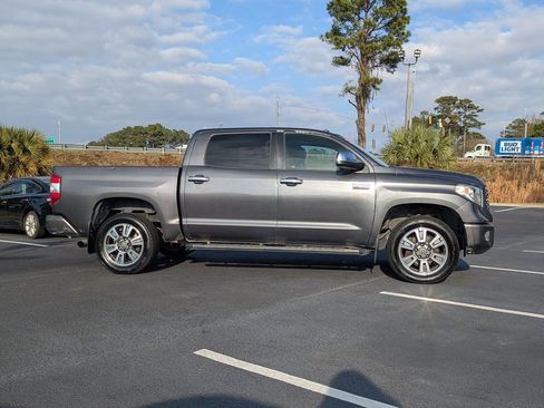 Used 2018 Toyota Tundra Platinum image 3