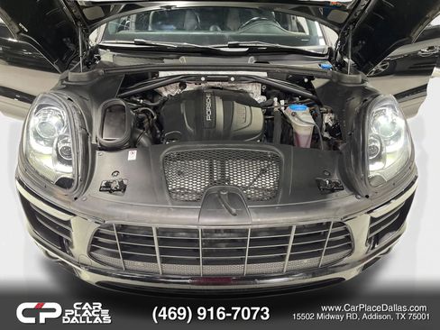 Used 2017 Porsche Macan AWD/4WD image 40