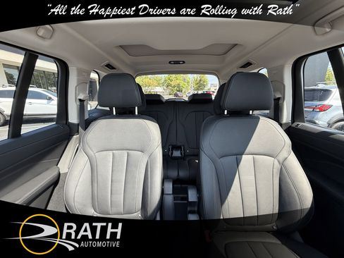 Used 2021 BMW X7 xDrive40i w/ Cold Weather Package image 21